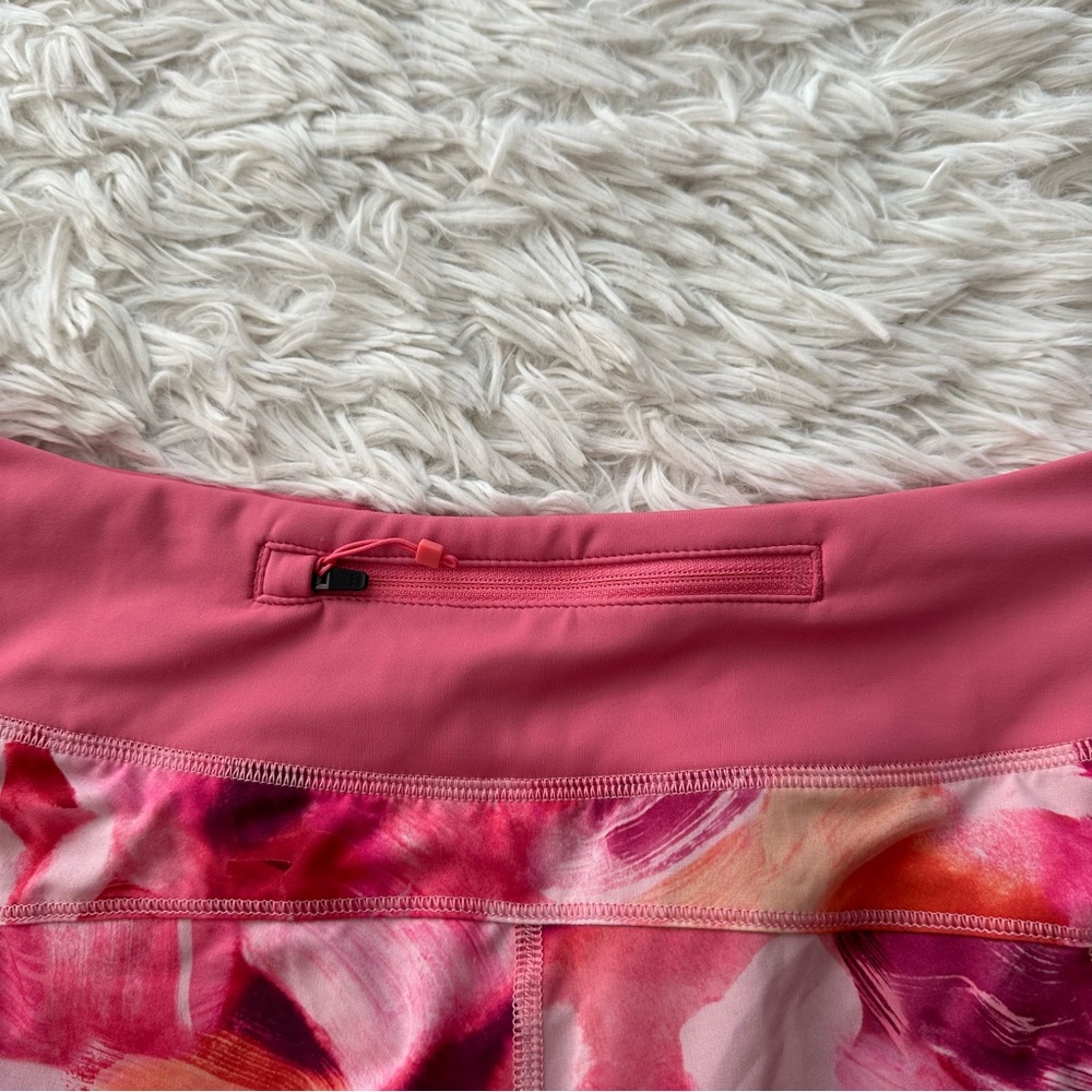 Athleta Run With It 3.5" Running Shorts Pink Floral Print NWT M - Picture 10 of 11
